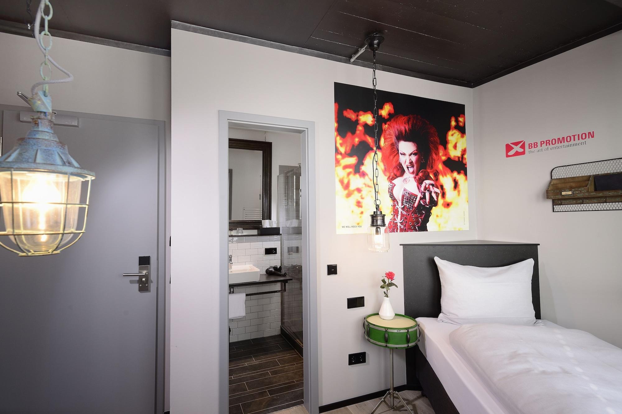 Staytion Urban Hotel 4*